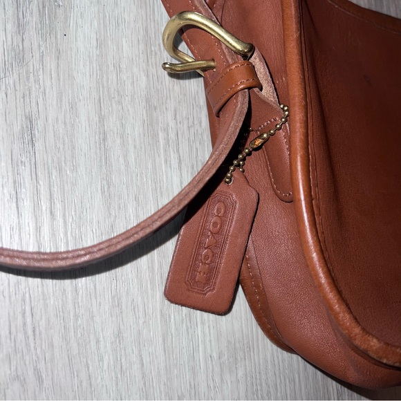 VINTAGE COACH MITCHELL BRITISH TAN
CROSSBODY BAG 9938 - Picture 4 of 13